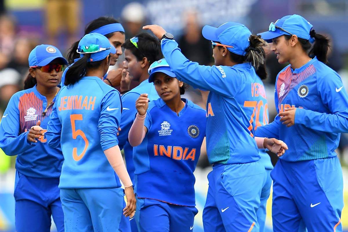 India beat New Zealand to enter semi finals in the Women's T20 World Cup