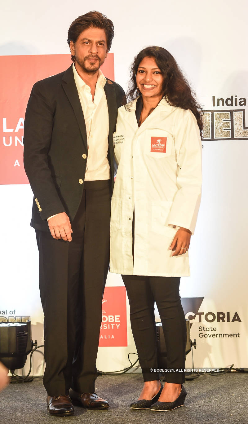 Shah Rukh Khan awards scholarship named after him to a female researcher