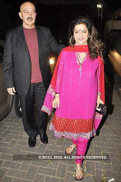 Kiran & Ramesh Sippy's 20th wedding anniv.