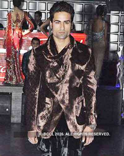 Bharat & Reshma's fashion party