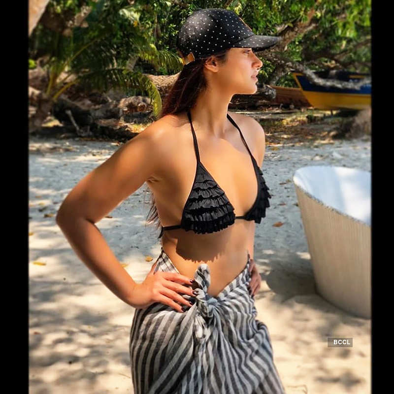 These stunning pictures of Ileana D'Cruz will surely make you miss your holidays!