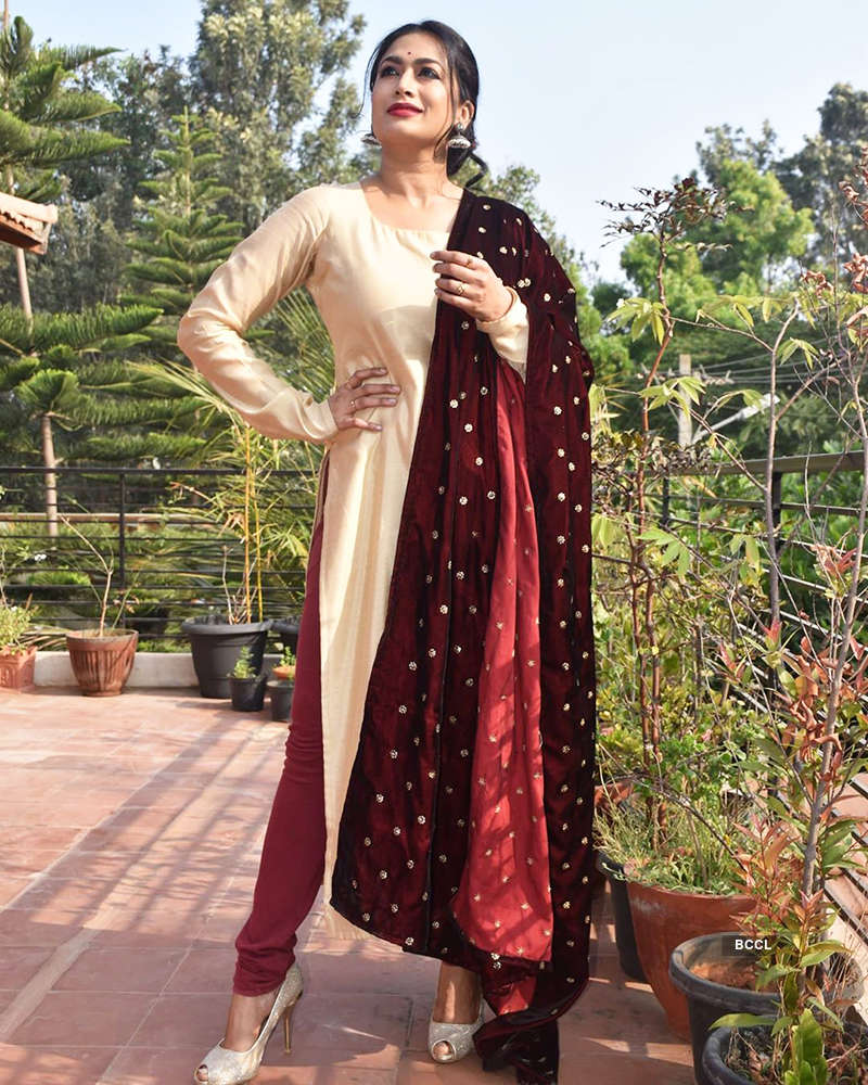 Actress Shwetha Srivatsav turns heads in her ethnic avatar