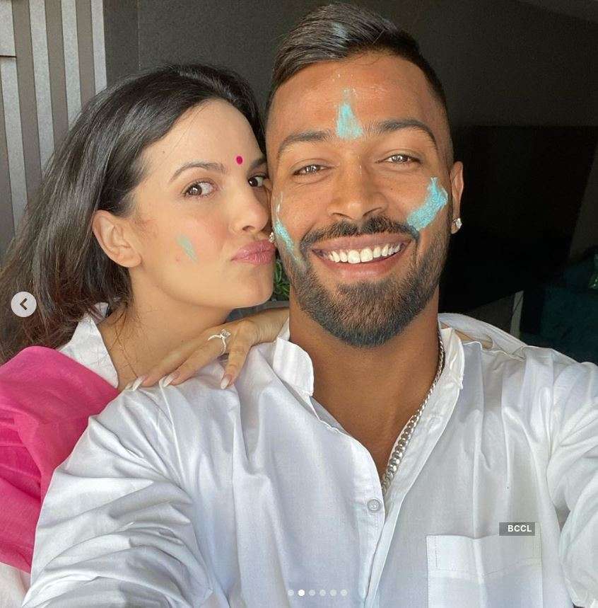 Viral pictures of Hardik Pandya & his fiancee Natasa Stankovic's Holi celebrations