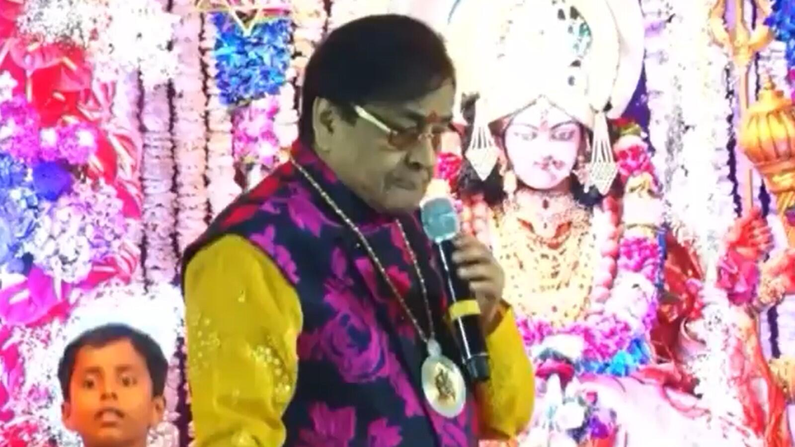 Watch: Bhajan singer sings the blues away with song on coronavirus