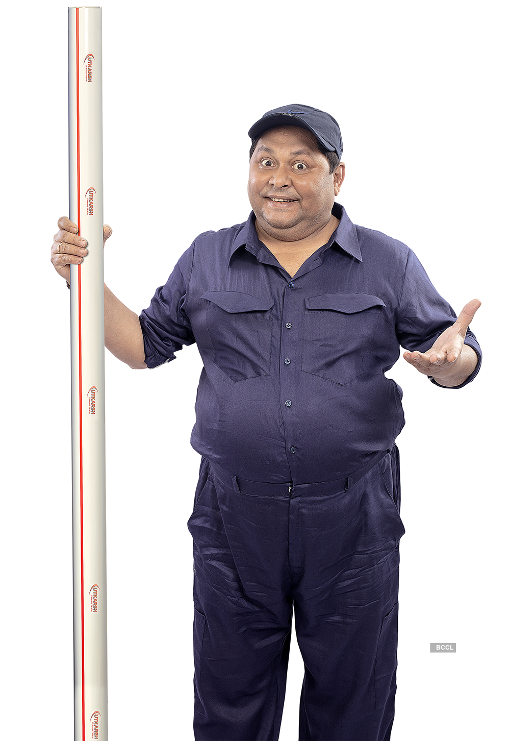 Pictures of noted Bengali Actor Kharaj Mukherjee in his new look as a plumber go viral