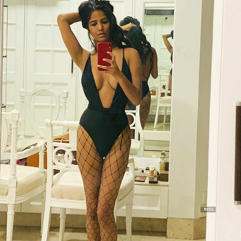 Poonam Pandey turns up the heat with her bewitching photoshoots