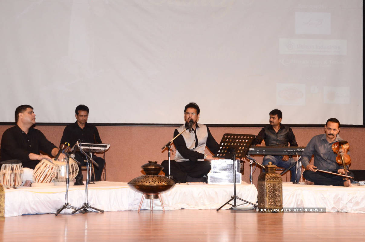 Adnan Salem performs at a music event