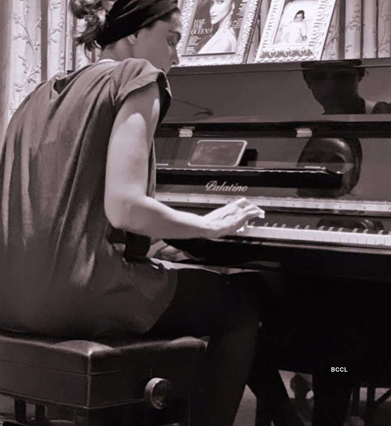 Deepika Padukone & Ranveer Singh pictures