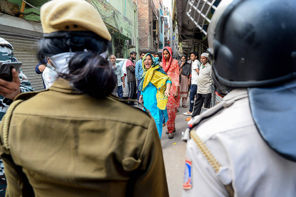 Pictures of police clearing Shaheen Bagh protesters as Delhi goes under coronavirus lockdown