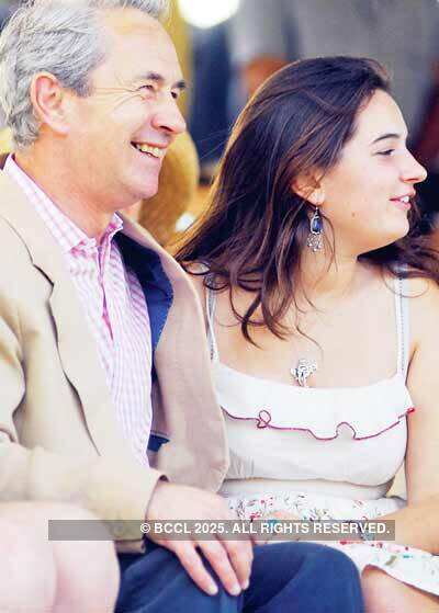 A Polo match by Roland 