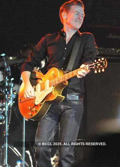 Bryan Adams' live performance