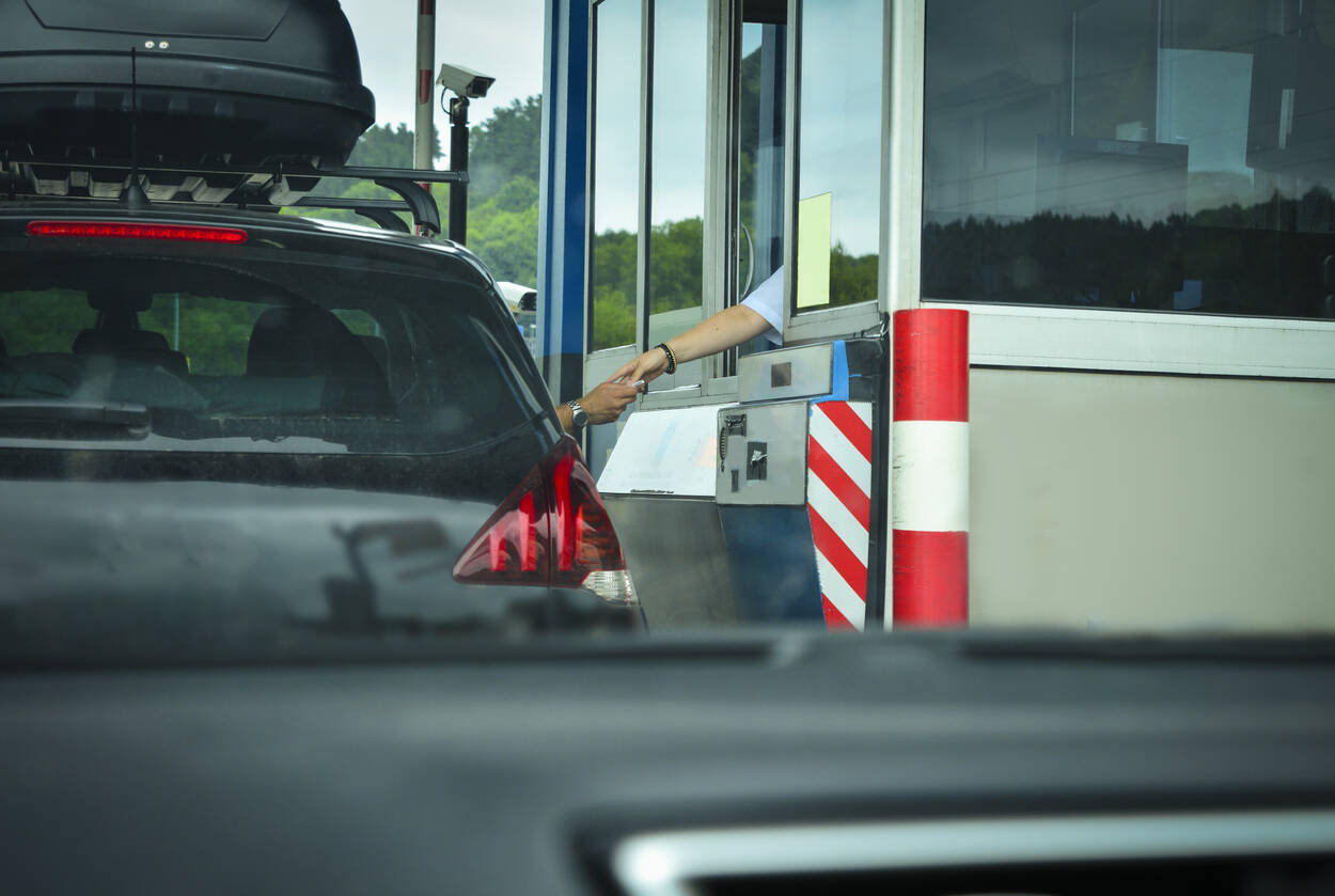 NHAI suspends toll collection across national highways till April 14, 2020 NHAI suspends toll collection across national highways till April 14, 2020