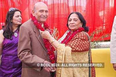 Santosh & B N Kapoor's 50th wedding anniv.