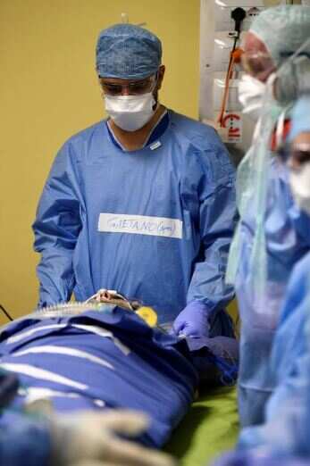 Coronavirus: Inside pictures of an Italian hospital's COVID-19 unit