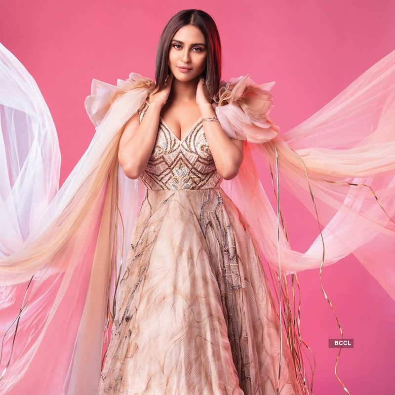 Alluring pictures of Krystle D’souza prove that she is a true fashionista