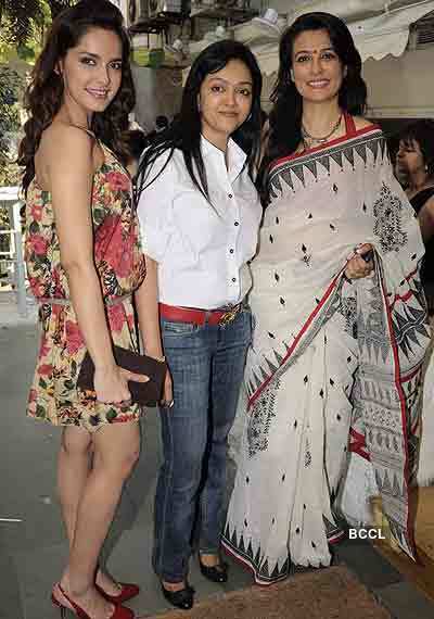 Celebs @ Dr Rashmi Shetty's bash