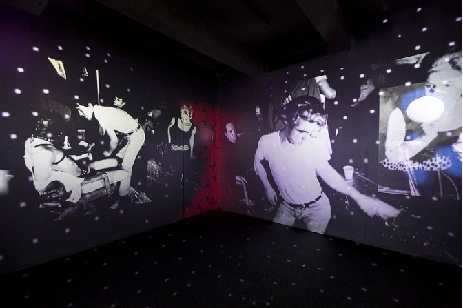 Tate Modern to release online tour of Andy Warhol exhibition Tate Modern to release online tour of Andy Warhol exhibition