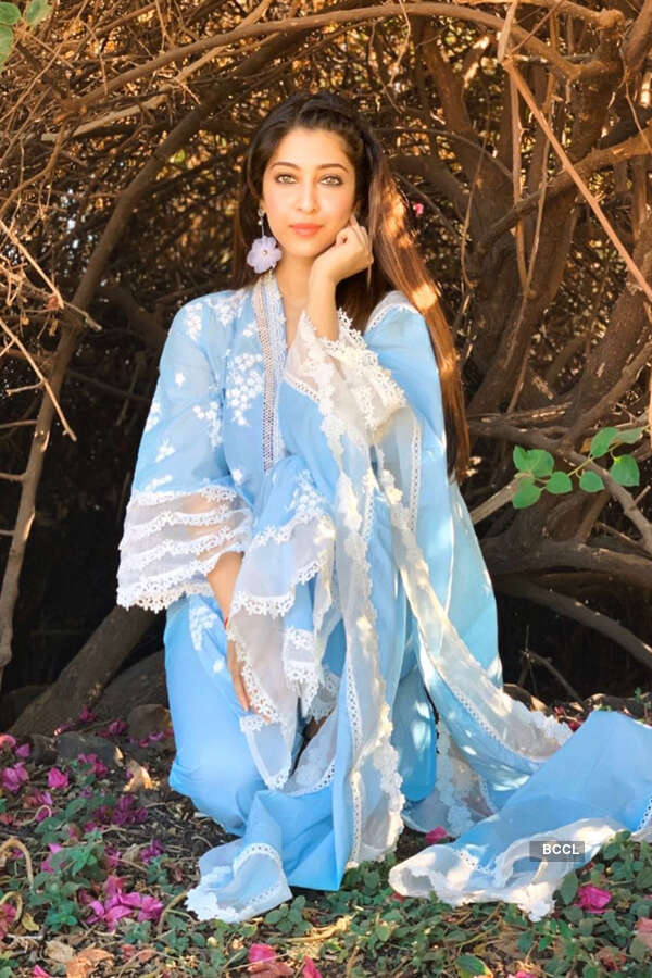 <BR> is turning heads with her bewitching pictures <BR> is turning heads with her bewitching pictures