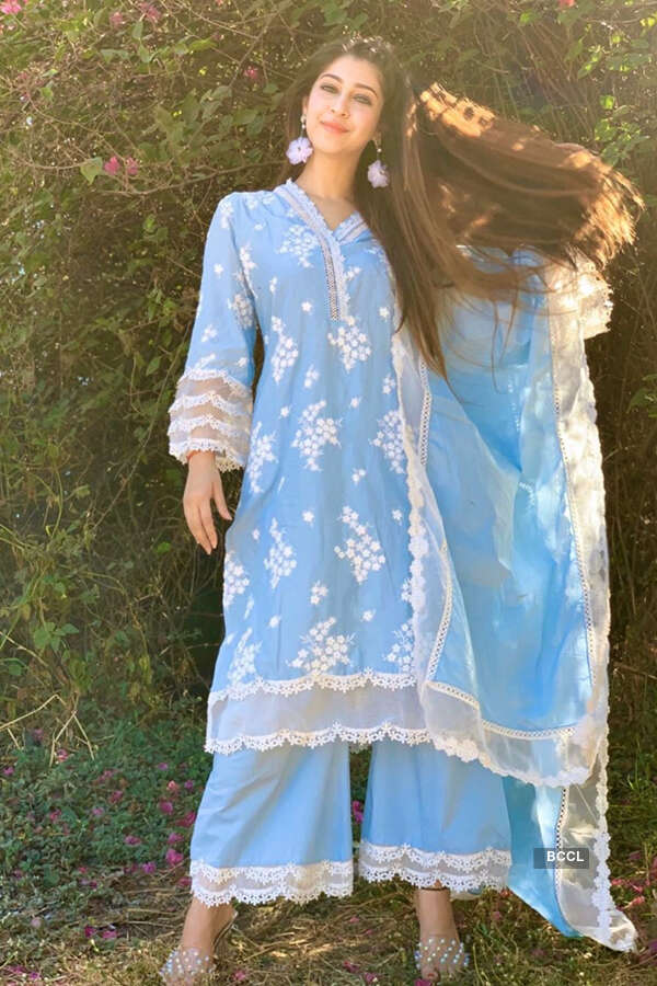 <BR> is turning heads with her bewitching pictures <BR> is turning heads with her bewitching pictures