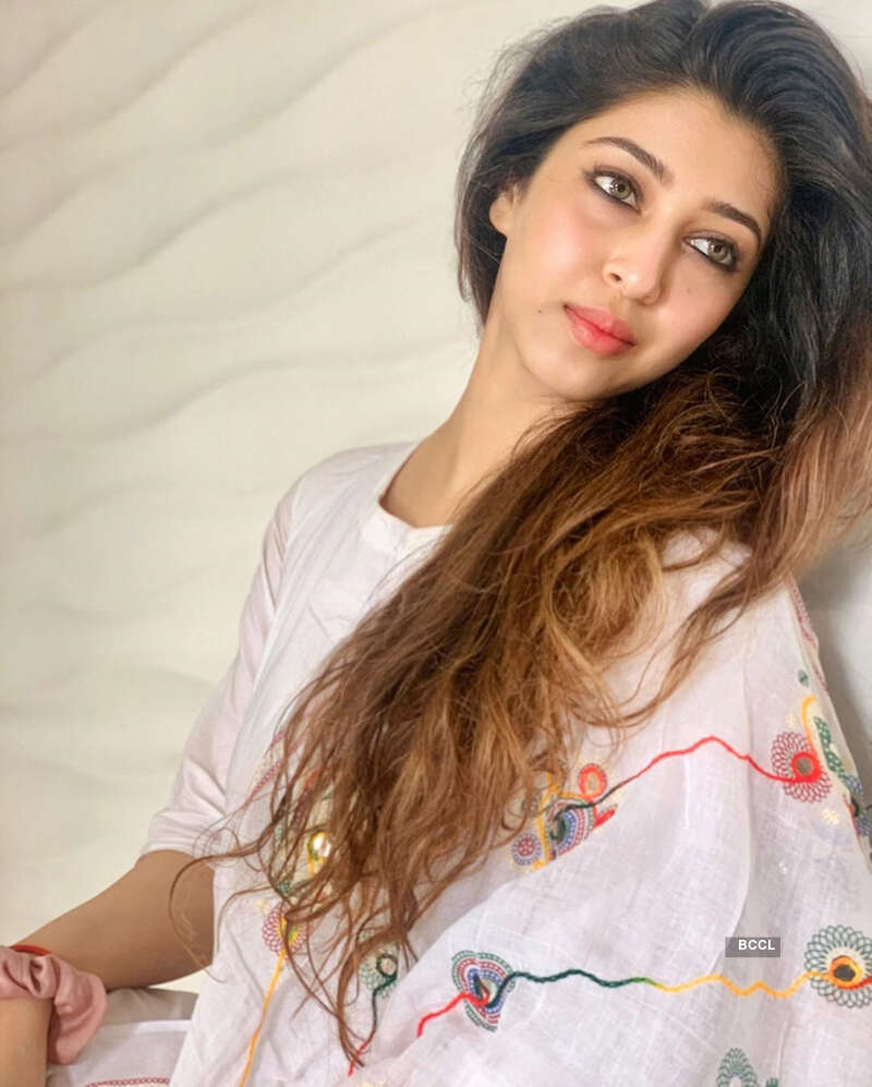 <BR> is turning heads with her bewitching pictures <BR> is turning heads with her bewitching pictures