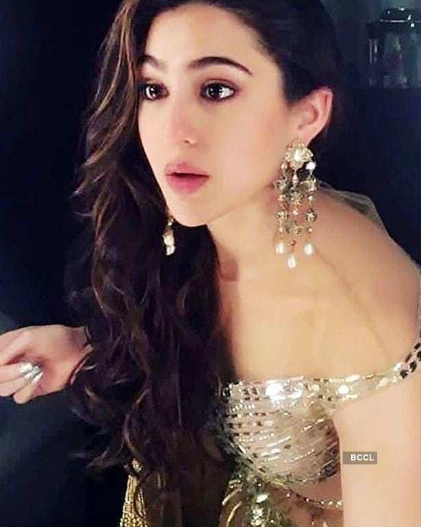 Amazing transformation pictures of Sara Ali Khan are breaking the internet...