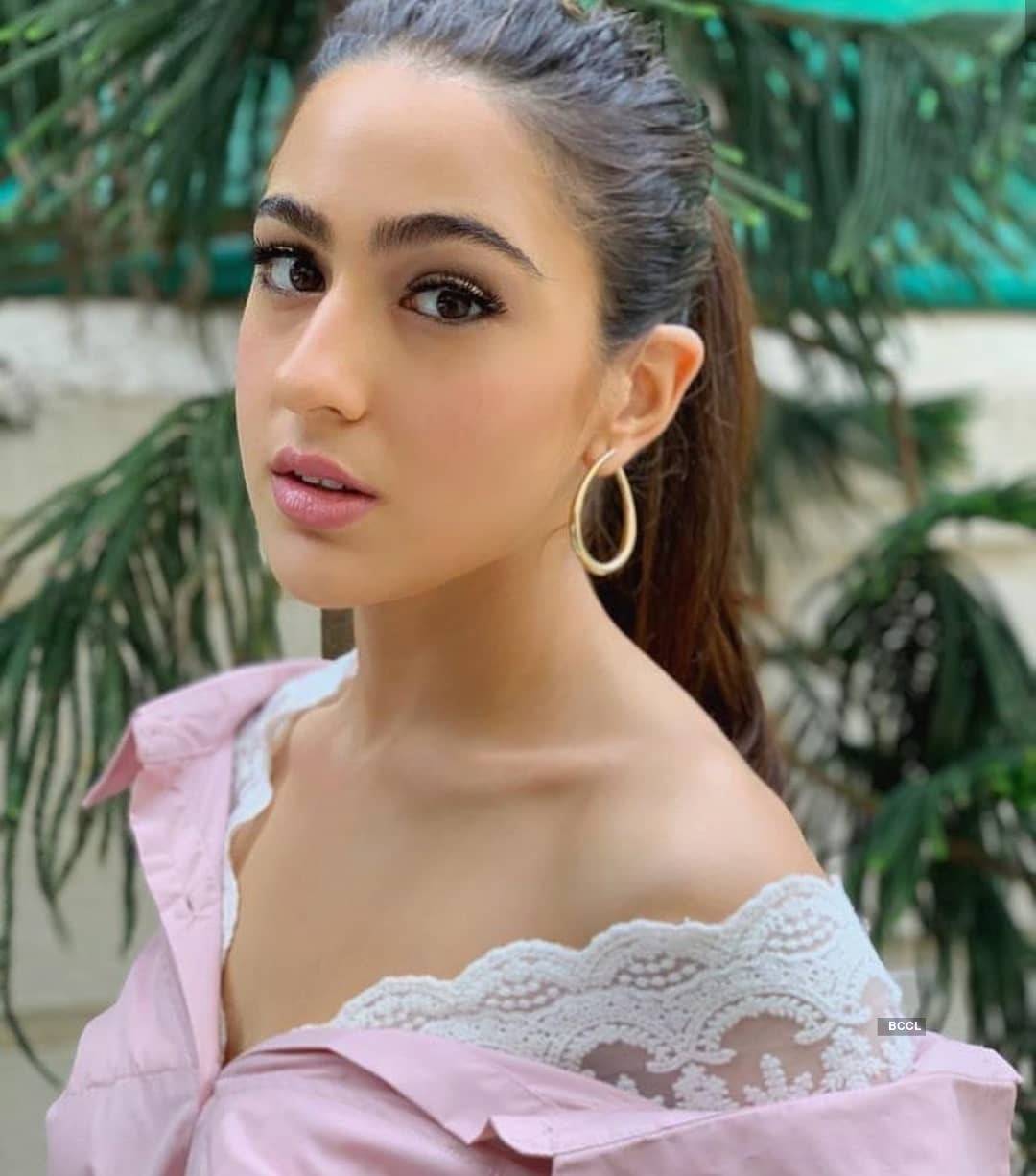 Amazing transformation pictures of Sara Ali Khan are breaking the internet...