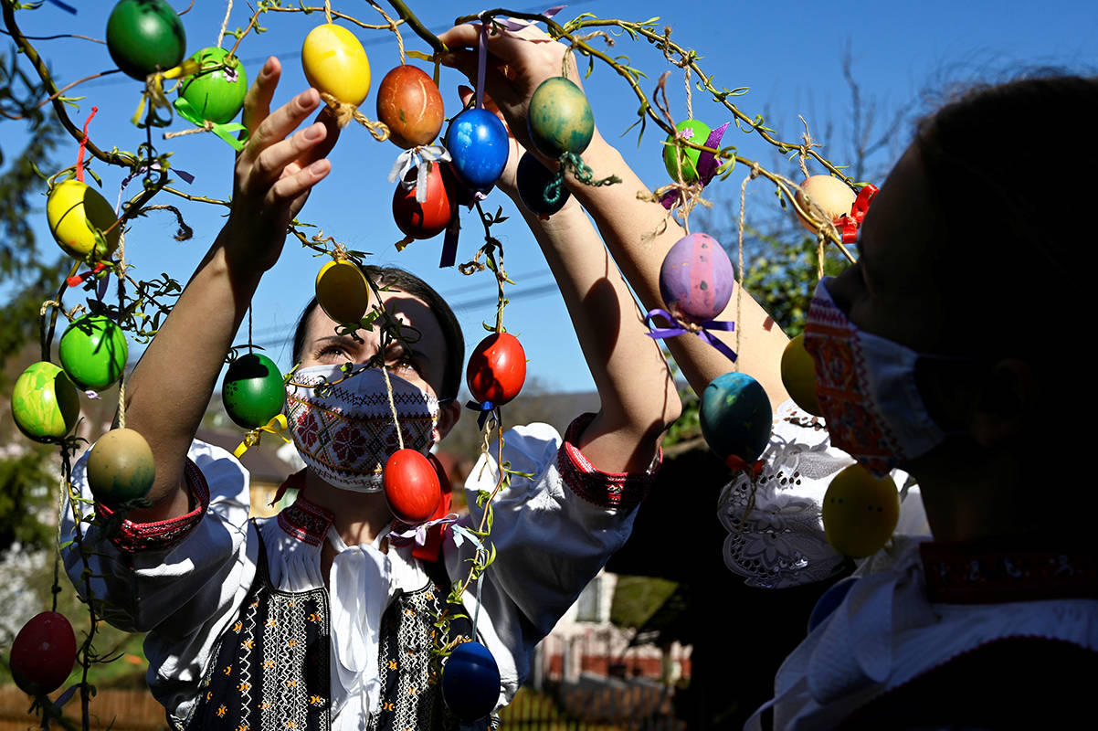 These pictures of colourful Easter eggs amid Coronavirus lockdown will switch on your celebratory mode!