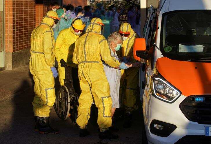 Coronavirus death toll crosses 114,000 across the world