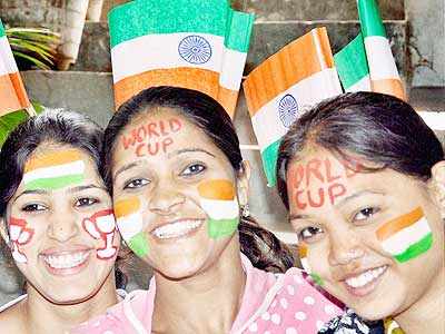 Indian team reaches Dhaka