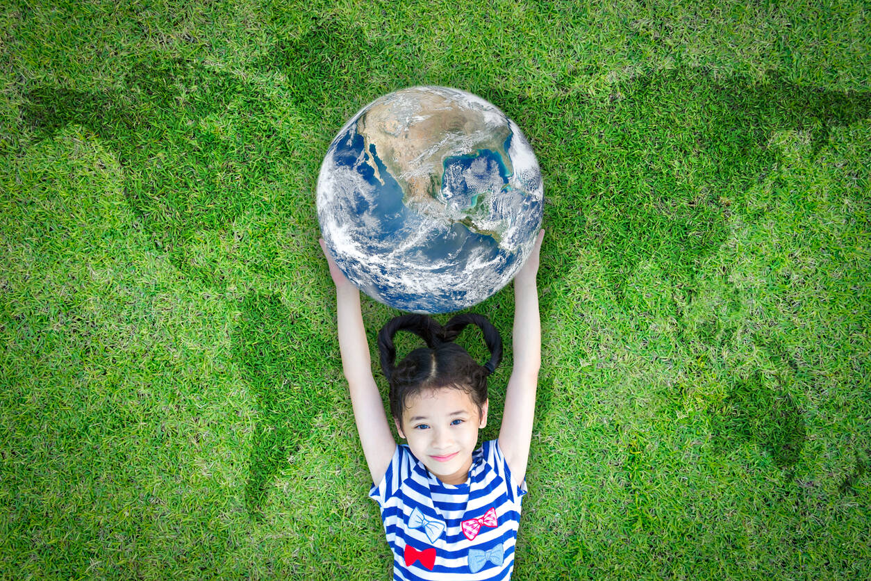 Twitter blossoms with environmental conversations on this 50th #EarthDay Twitter blossoms with environmental conversations on this 50th #EarthDay