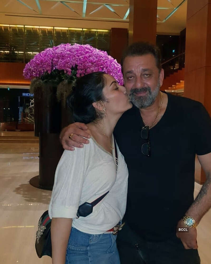 Inside pictures from Sanjay Dutt's Eid celebration with Maanayata and kids