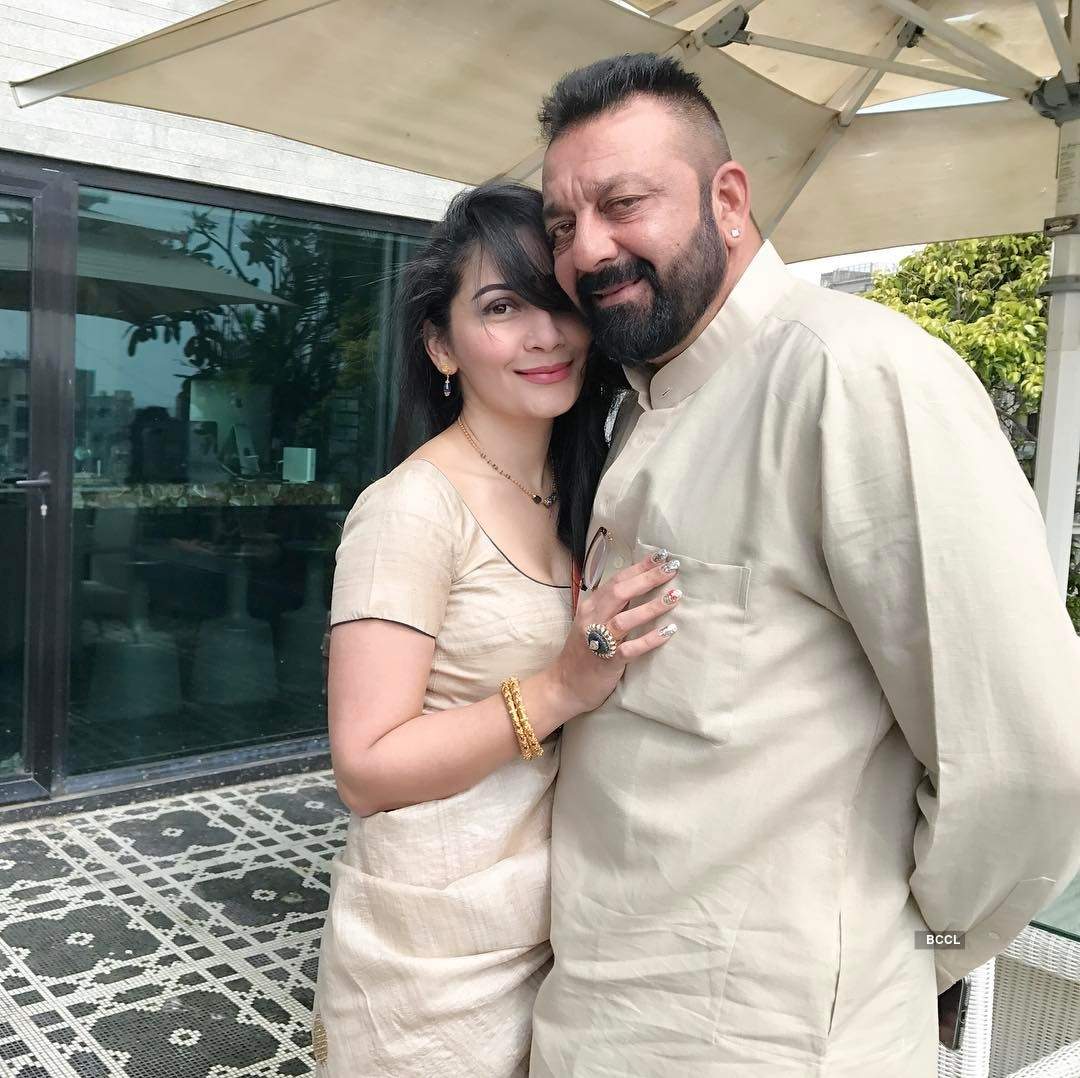 Inside pictures from Sanjay Dutt's Eid celebration with Maanayata and kids