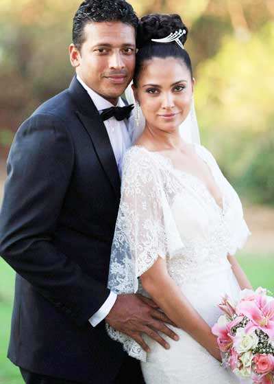 Bollywood actress Lara Dutta and Tennis star Mahesh Bhupati poses for a  picture after their wedding at a five star resort in Goa