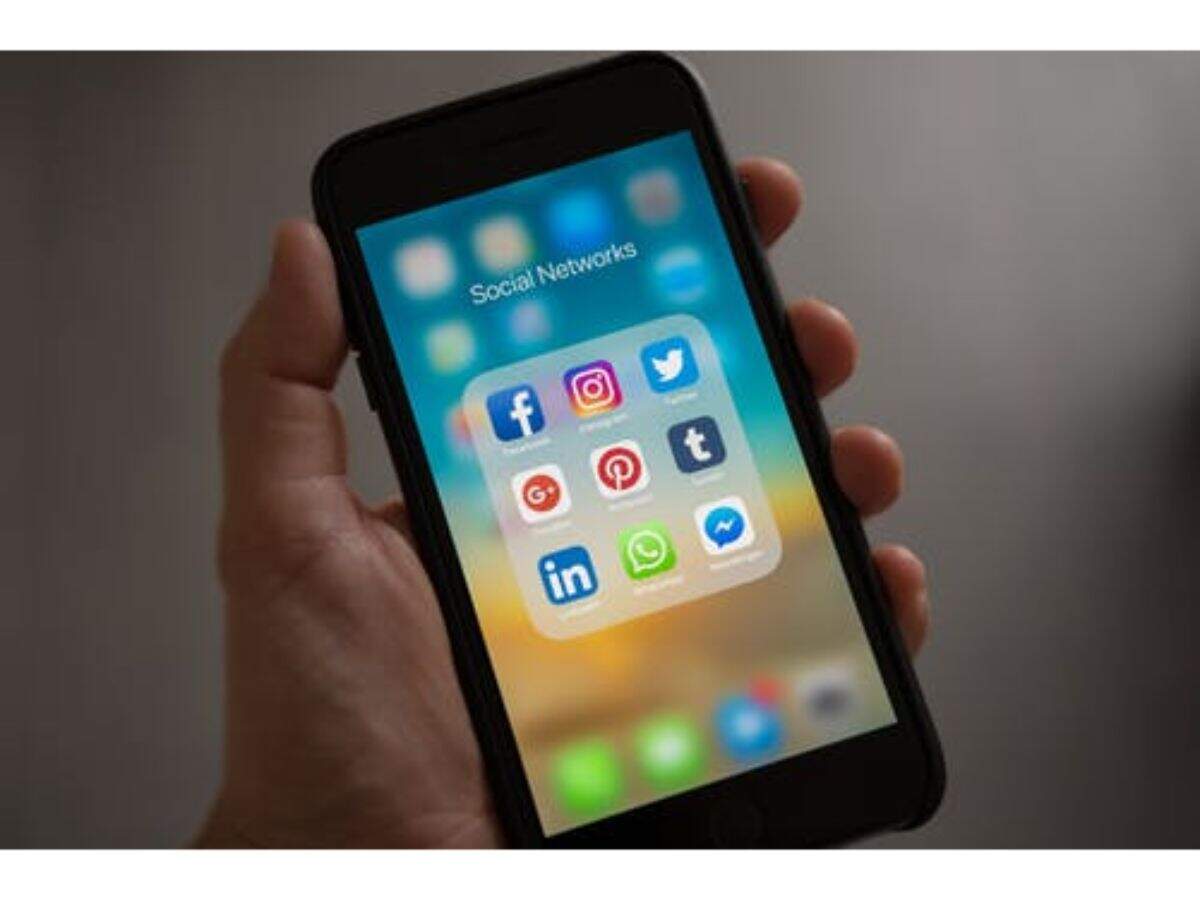 Make kids aware about privacy setting on Facebook, Instagram and other social media platforms