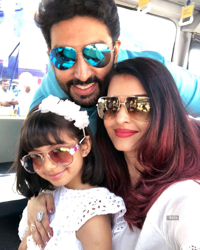 These throwback vacation pictures of Aishwarya Rai & Abhishek Bachchan with family go viral…