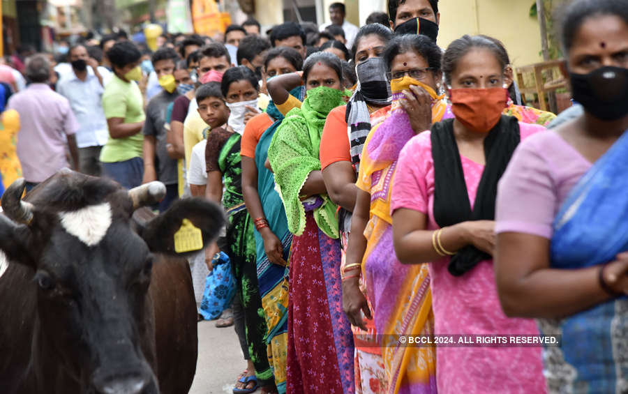 Coronavirus: These pictures show how people flouted social distancing rules in Bengaluru