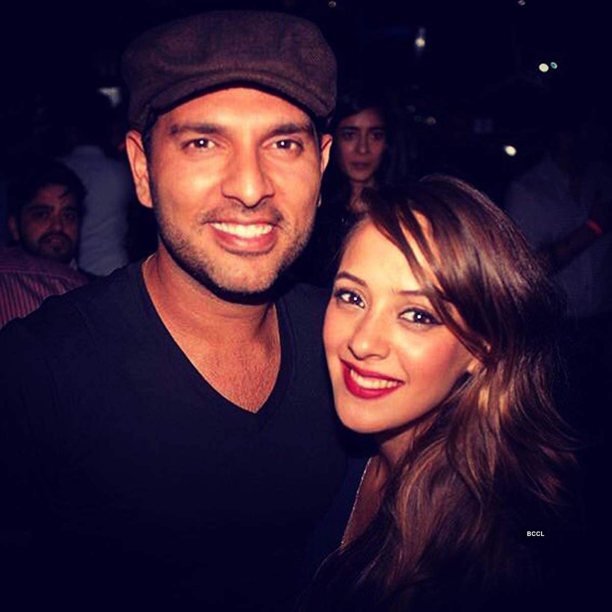 Yuvraj Singh and Hazel Keech are giving us couple goals with these lovely pictures