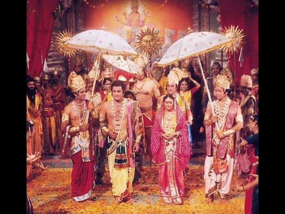 Old unseen pictures, star cast of Ramanand Sagar's epic - Ramayan