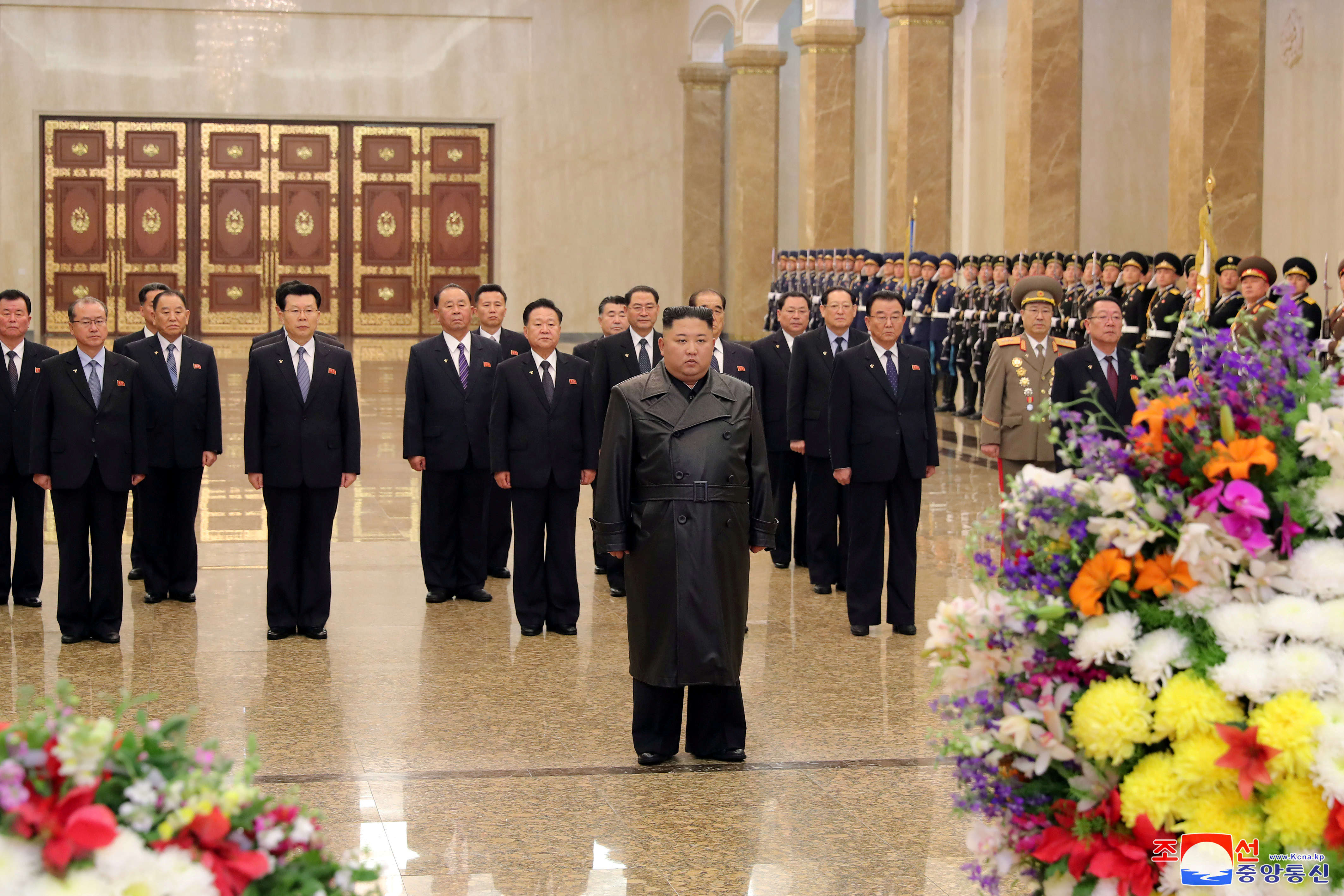 These 40 pictures of North Korea's leader Kim Jong Un will blow your mind