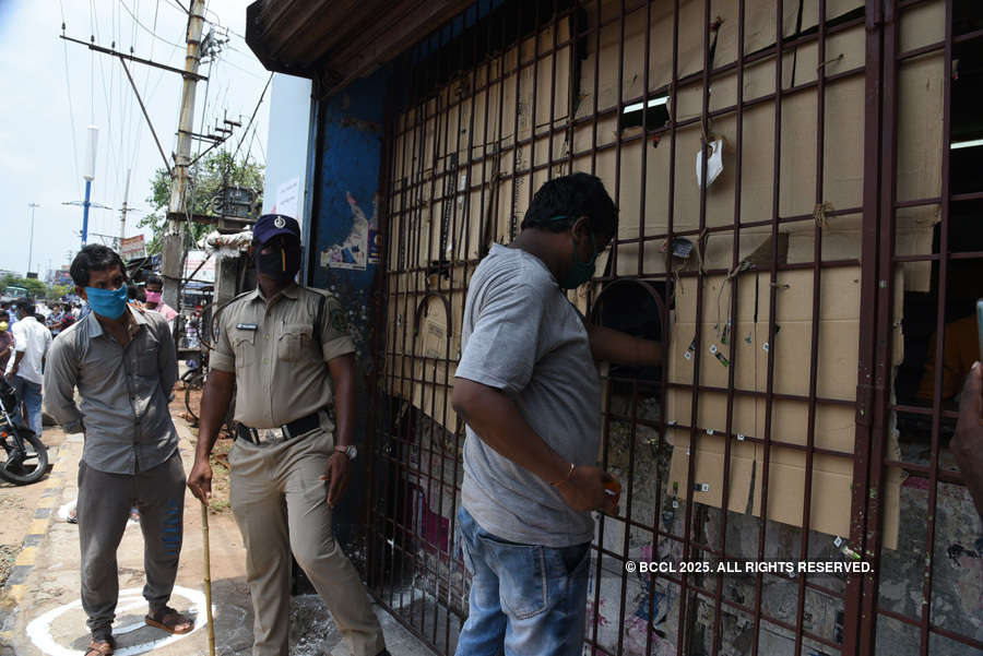 In pics: Long queues outside liquor shops as govt relaxes lockdown