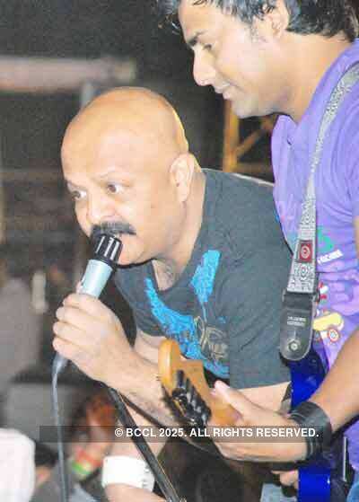 Band 'Aryans' perform