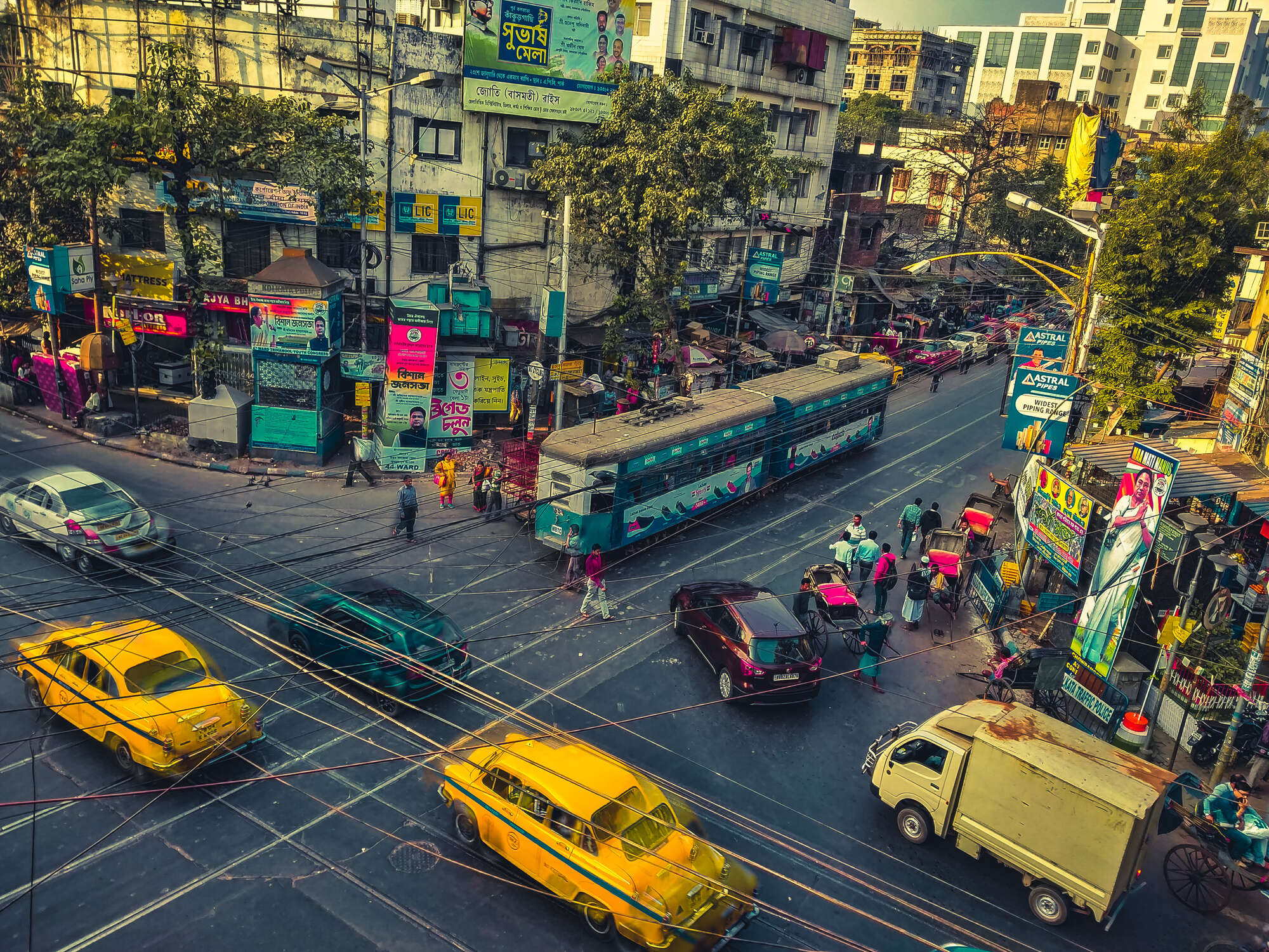 India through the eyes of foreign novelists India through the eyes of foreign novelists