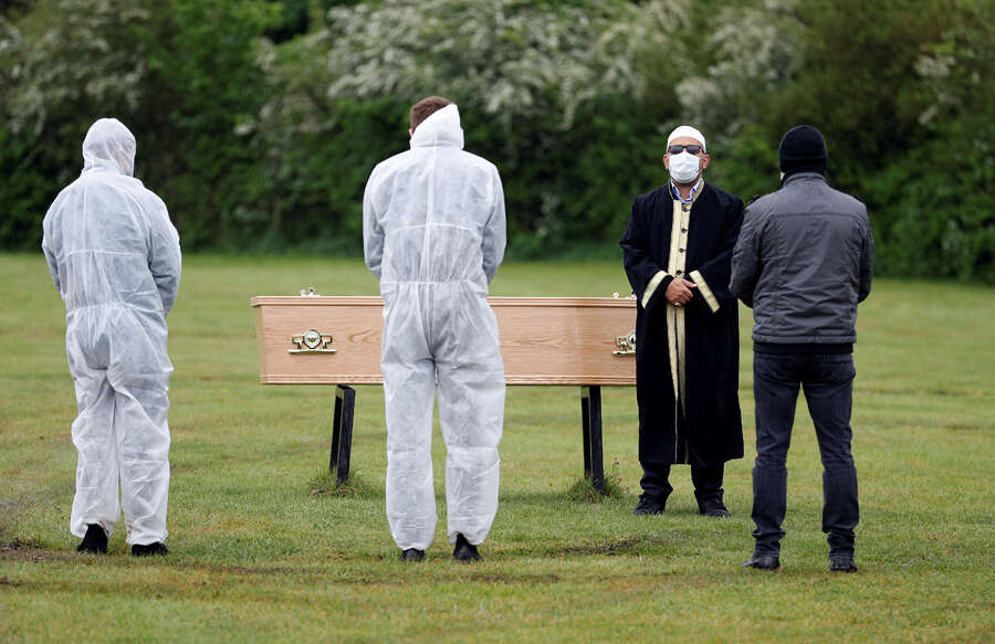 In pics: UK's Covid-19 death toll crosses 40,000