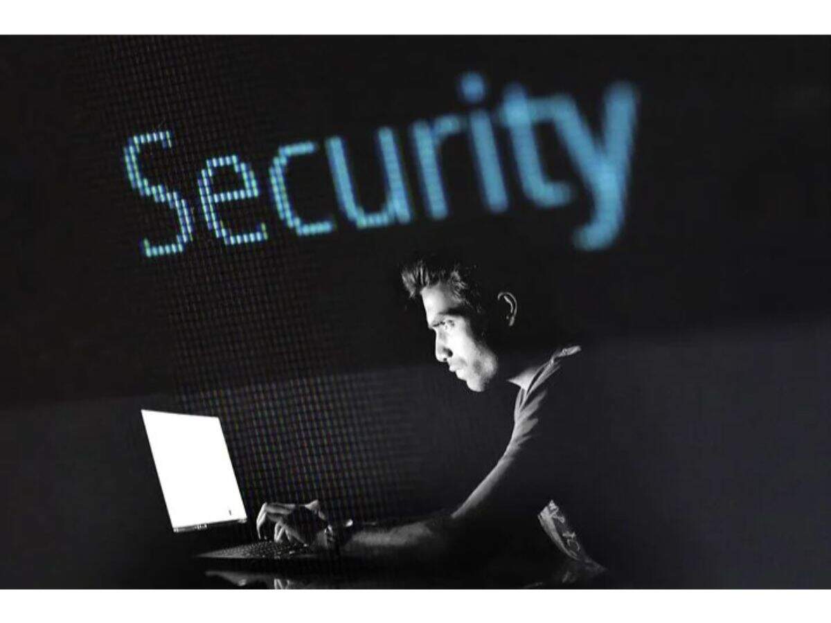 What does it do: Steals data from financial apps, can read SMSes