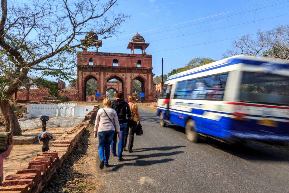 Get ready to pay INR 10,000 for a cab ride from Delhi airport to Noida, Ghaziabad; INR 1000 for a ride on buses Get ready to pay INR 10,000 for a cab ride from Delhi airport to Noida, Ghaziabad; INR 1000 for a ride on buses