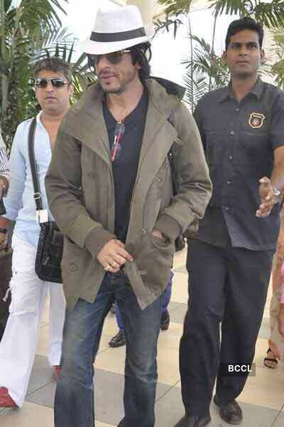 SRK spotted in new look