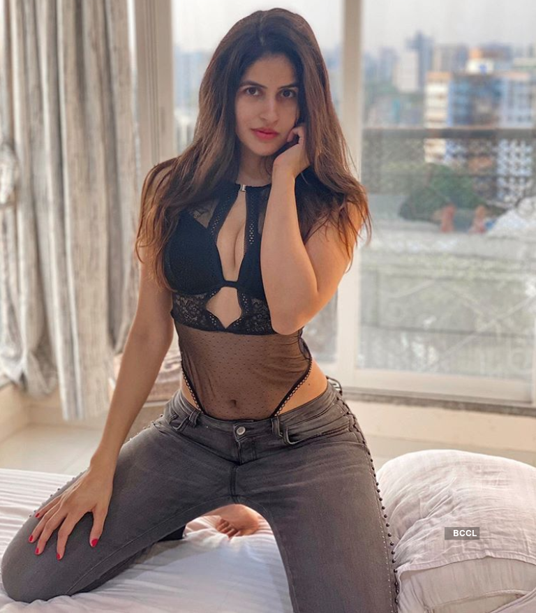 Stunning holiday pictures of ‘Bom Diggy Diggy’ girl Sakshi Malik, who is a true diva in real life