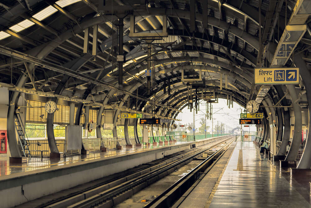 Delhi Metro trains ready to start operations within 48 hours with new rules Delhi Metro trains ready to start operations within 48 hours with new rules