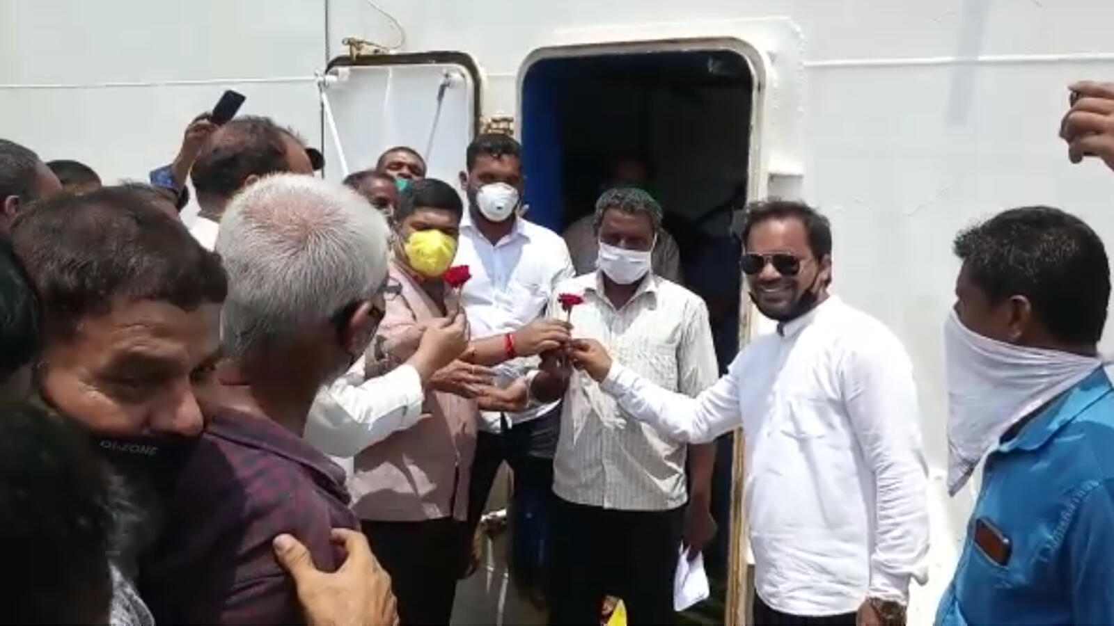 Covid-19 lockdown: Migrant workers stranded in Lakshadweep brought back ...
