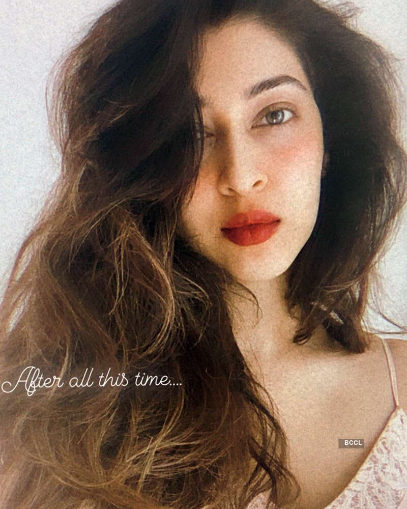 <BR> is turning heads with her bewitching pictures <BR> is turning heads with her bewitching pictures